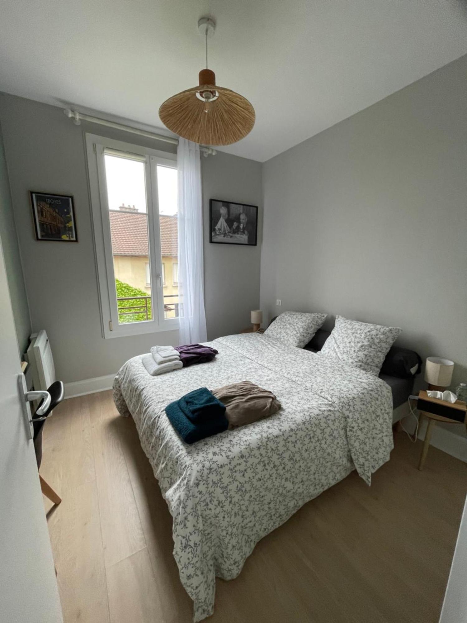 Le Treize Au Coeur Du Bouchon Daire Troyes Dış mekan fotoğraf