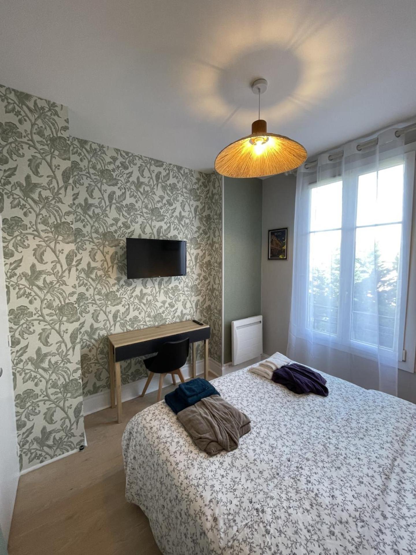 Le Treize Au Coeur Du Bouchon Daire Troyes Dış mekan fotoğraf
