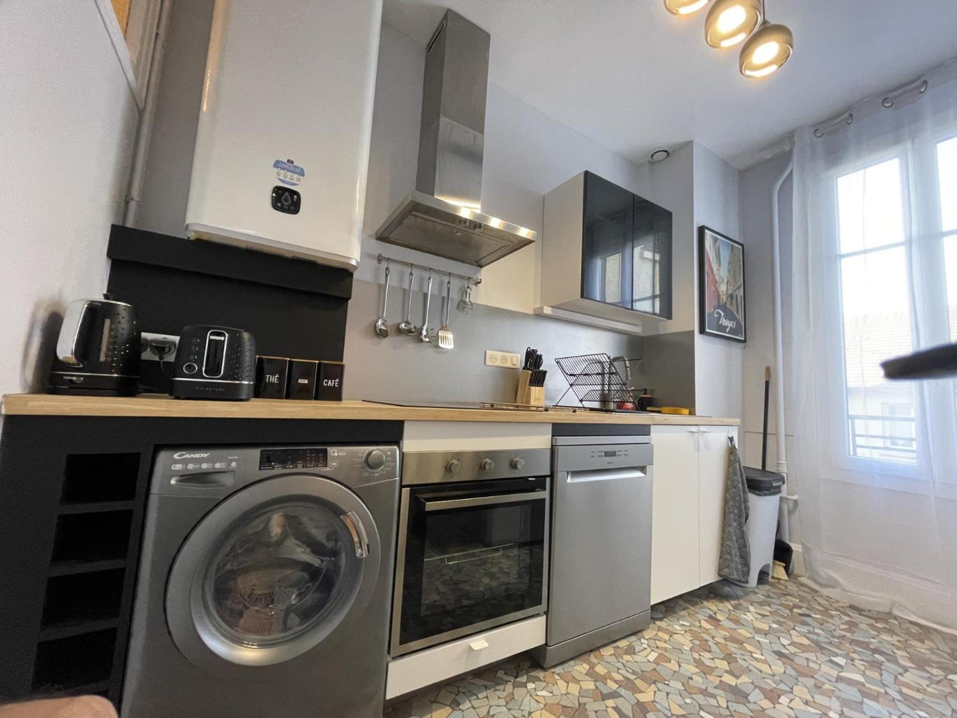 Le Treize Au Coeur Du Bouchon Daire Troyes Dış mekan fotoğraf