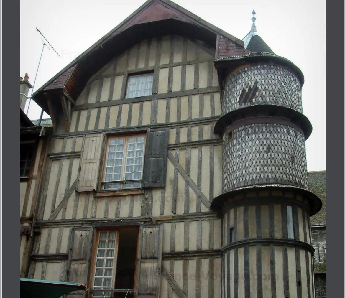 Le Treize Au Coeur Du Bouchon Daire Troyes Dış mekan fotoğraf