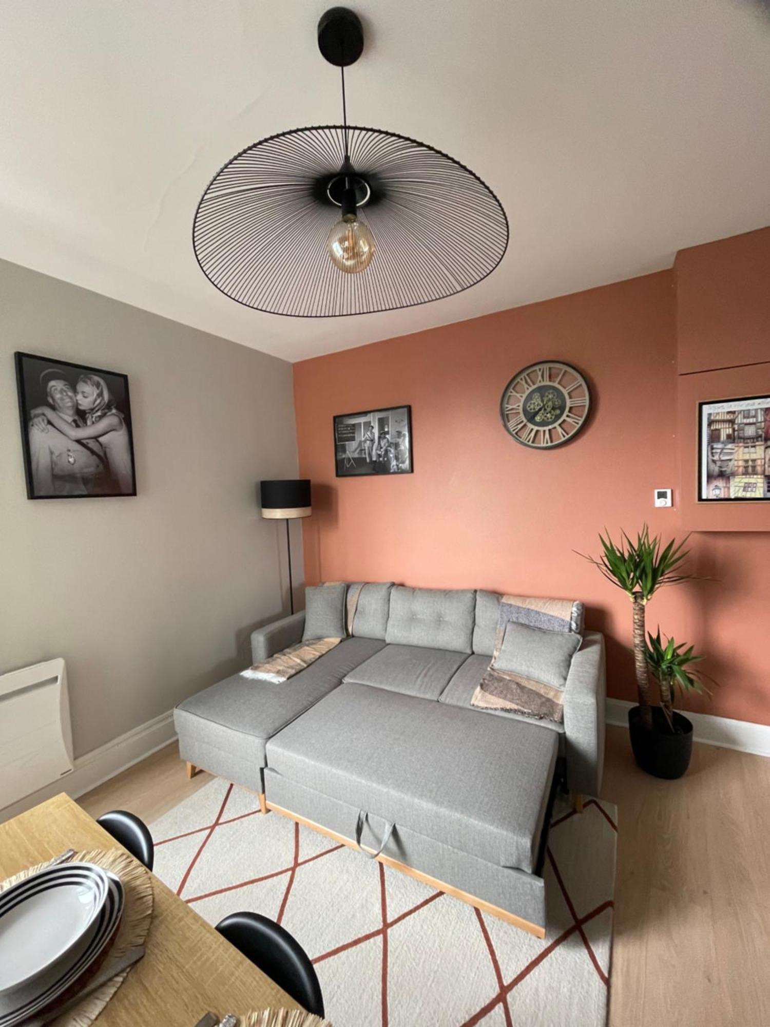 Le Treize Au Coeur Du Bouchon Daire Troyes Dış mekan fotoğraf